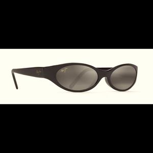 Barely loved Malia by Maui Jim small frame polarized sunglasses for women.